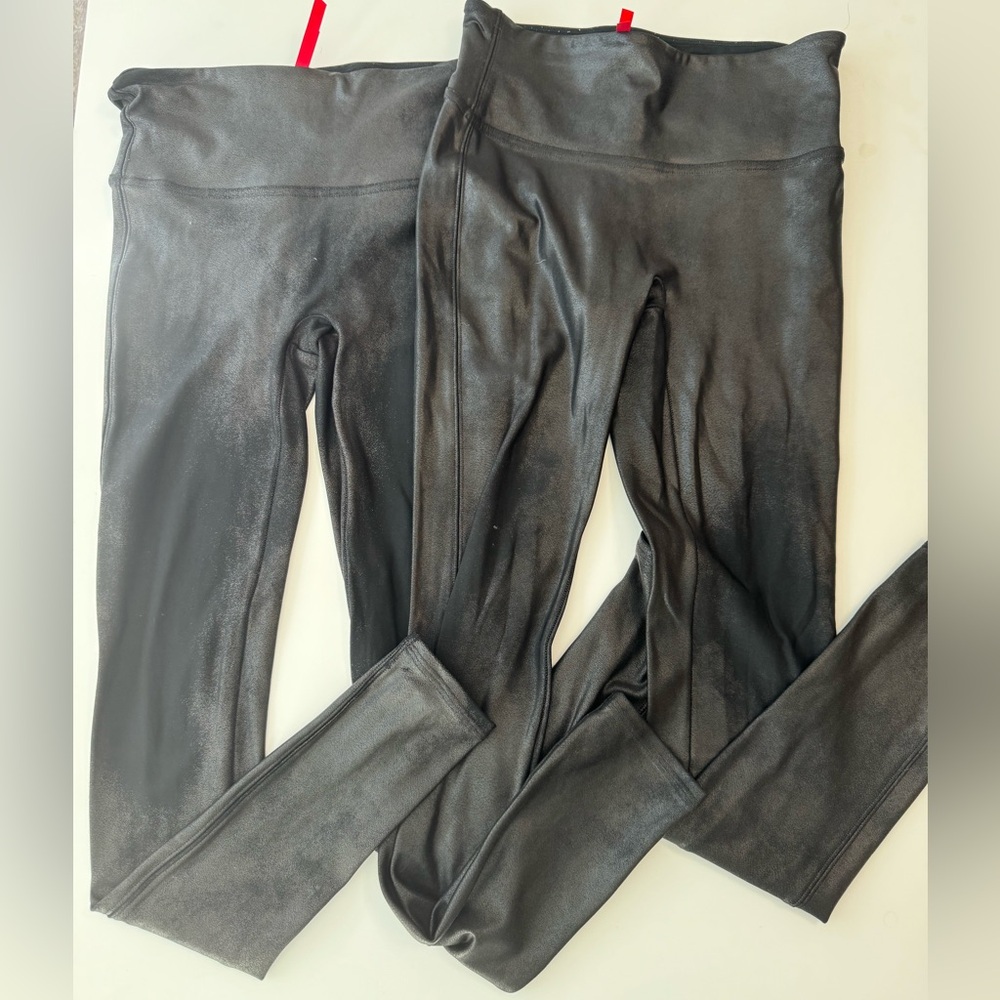 Lot of 2 faux leather spanx leggings size small